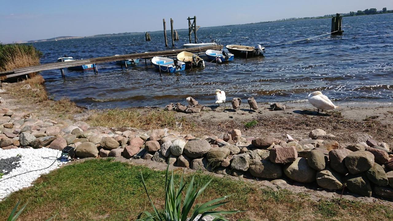 Appartamento Ferienzimmer Quint Nahe Kap Arkona Altenkirchen  Esterno foto