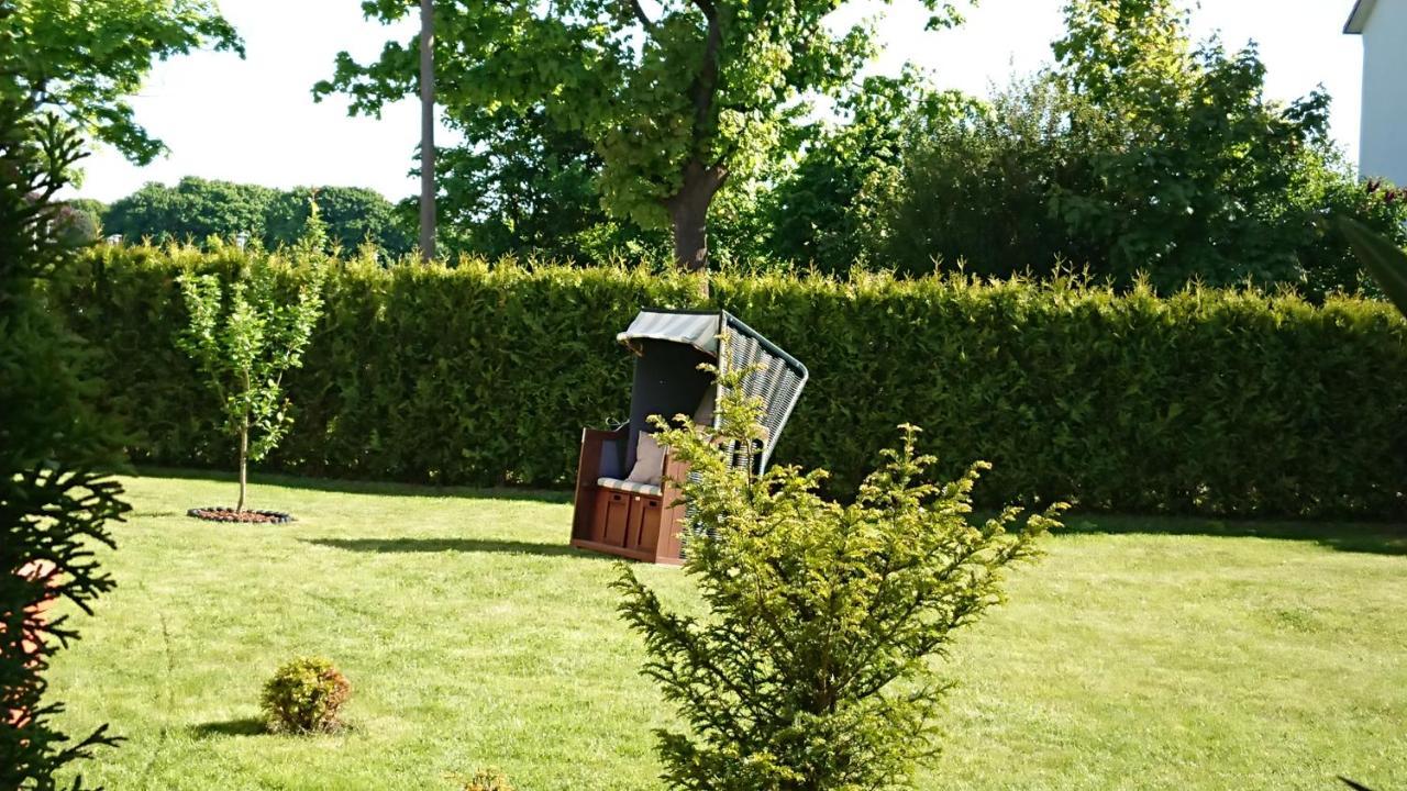 Appartamento Ferienzimmer Quint Nahe Kap Arkona Altenkirchen  Esterno foto